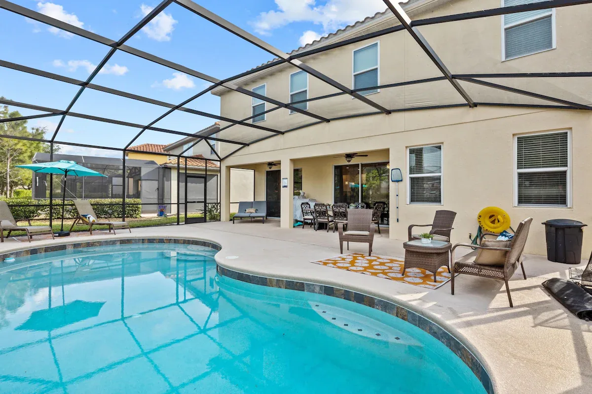 Gas-heated private pool on the screened lanai at Disney Magical Escapes